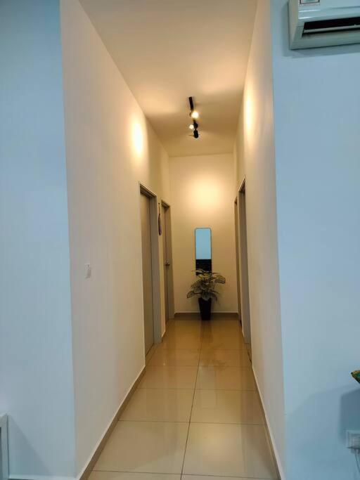 Lakeview 3 Bedroom In Presint 18